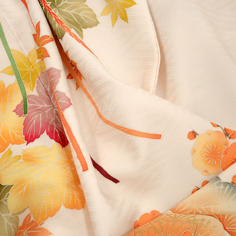 七五三七歳四つ身：N112 華徒然 クリーム 花薬玉 | 七五三着物レンタル