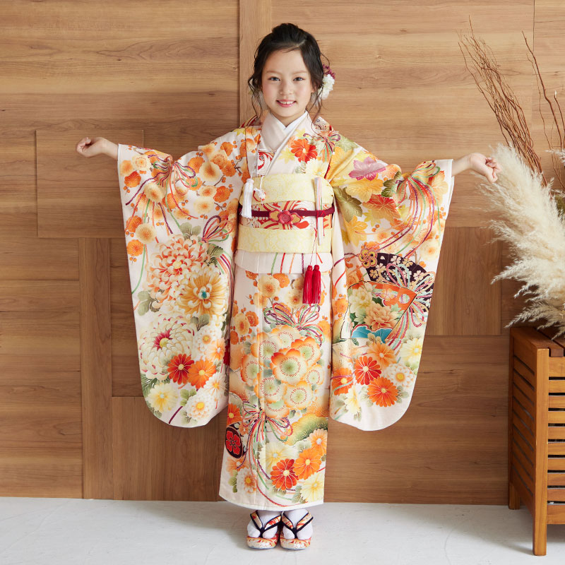 七五三七歳四つ身：N112 華徒然 クリーム 花薬玉 | 七五三着物レンタル