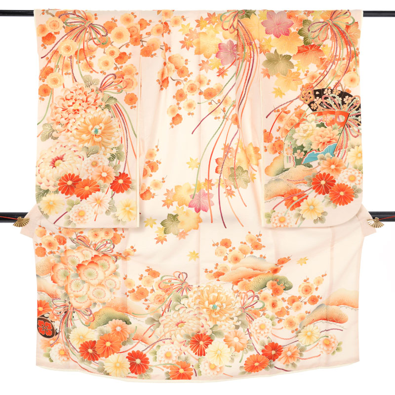 七五三七歳四つ身：N112 華徒然 クリーム 花薬玉 | 七五三着物レンタル