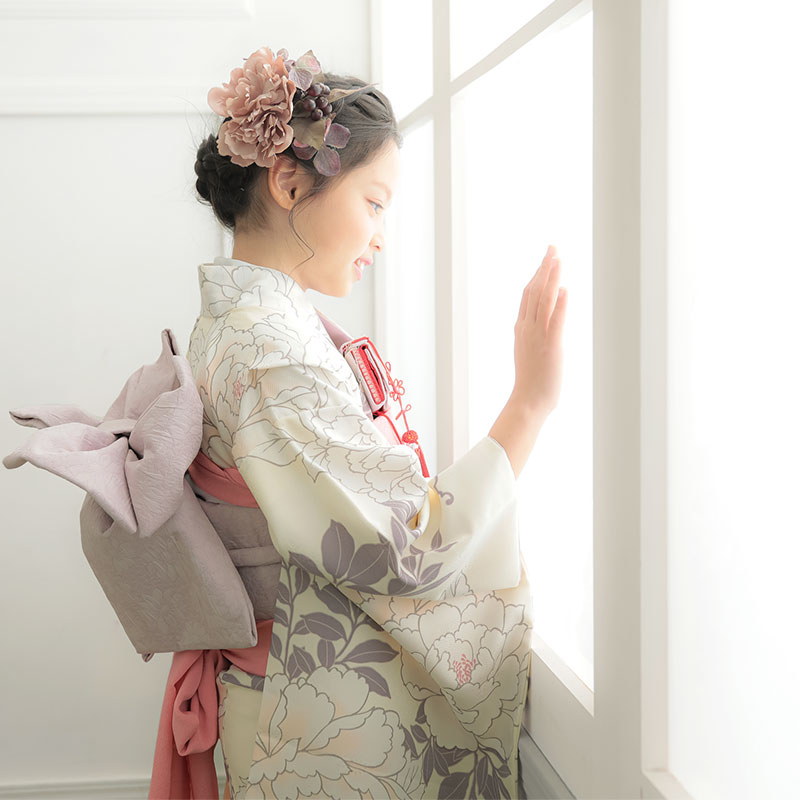 七五三七歳四つ身：N126 クリーム 白牡丹 | 七五三着物レンタル