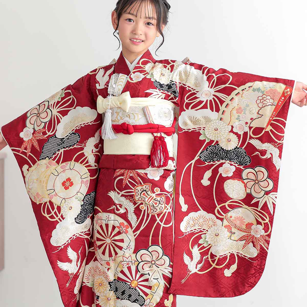 七五三七歳四つ身：N159 紅一点 【正絹】赤 車輪吉祥文 | 七五三着物