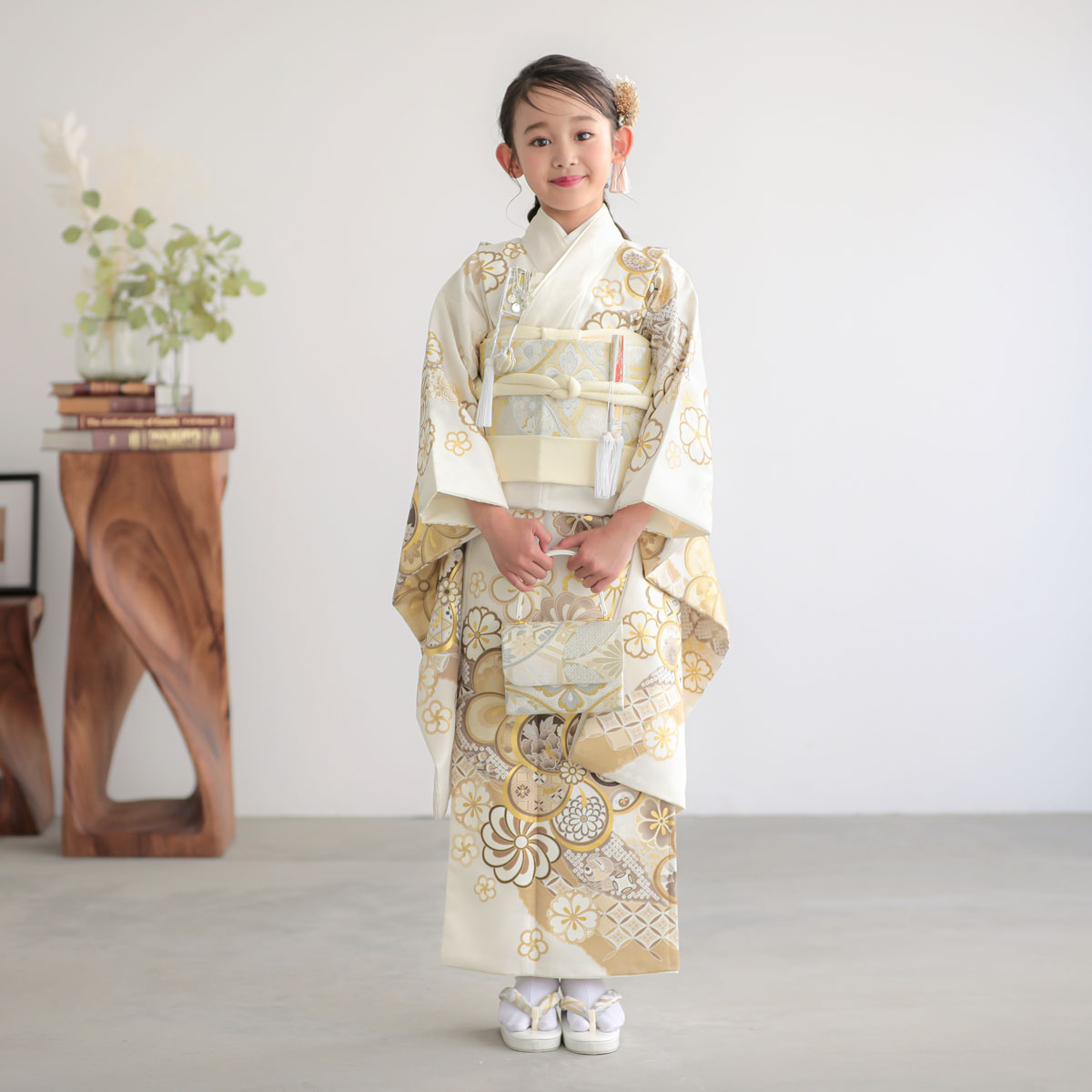 おみや　お値下げ　四つ身　七五三  7歳着物　白地の着物 楽天市場】【レンタル】七五三 7歳 女の子 きもの J-1 ホワイト