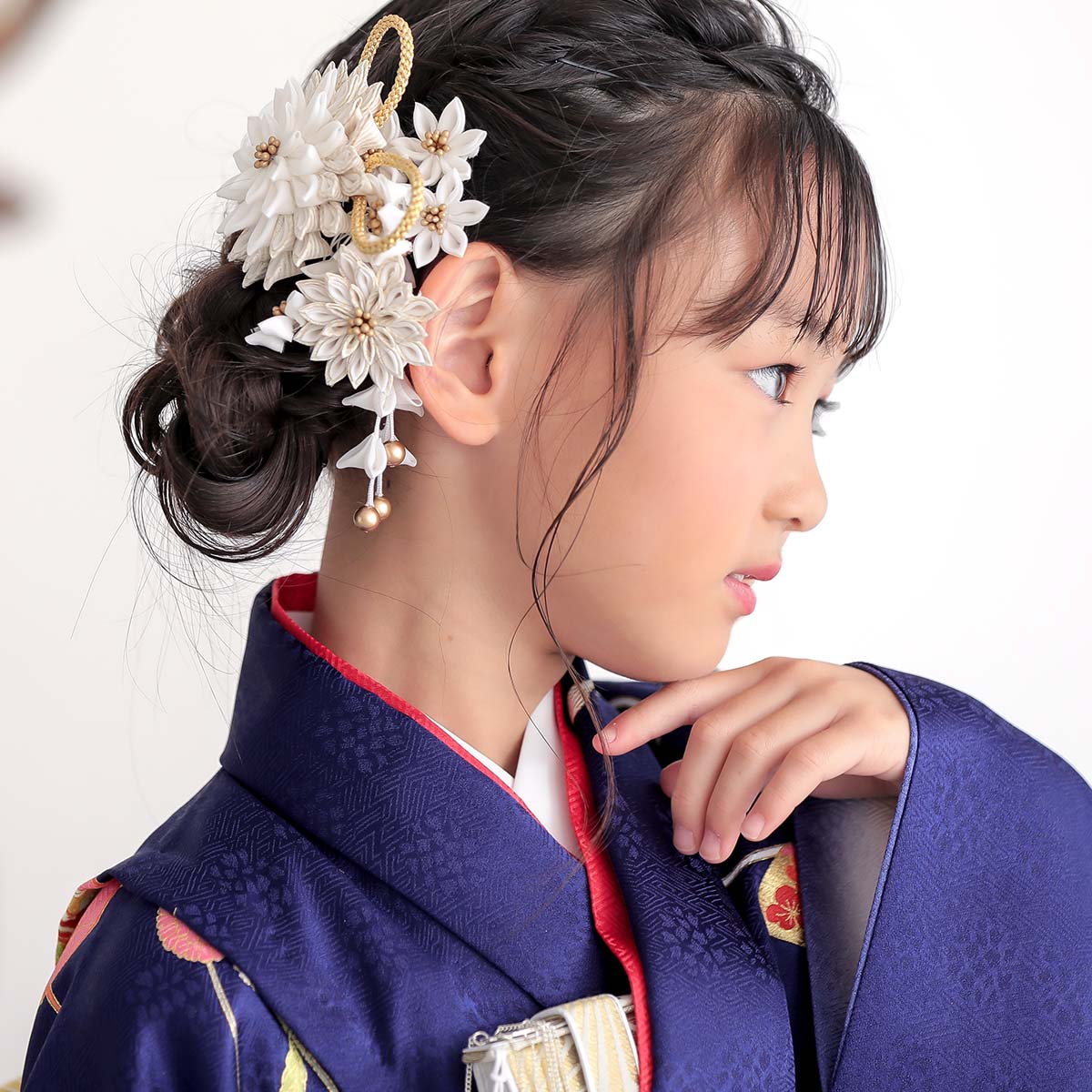 七五三七歳四つ身：N196 吉澤の友禅 【正絹】花紺 菊に貝桶 | 七五三