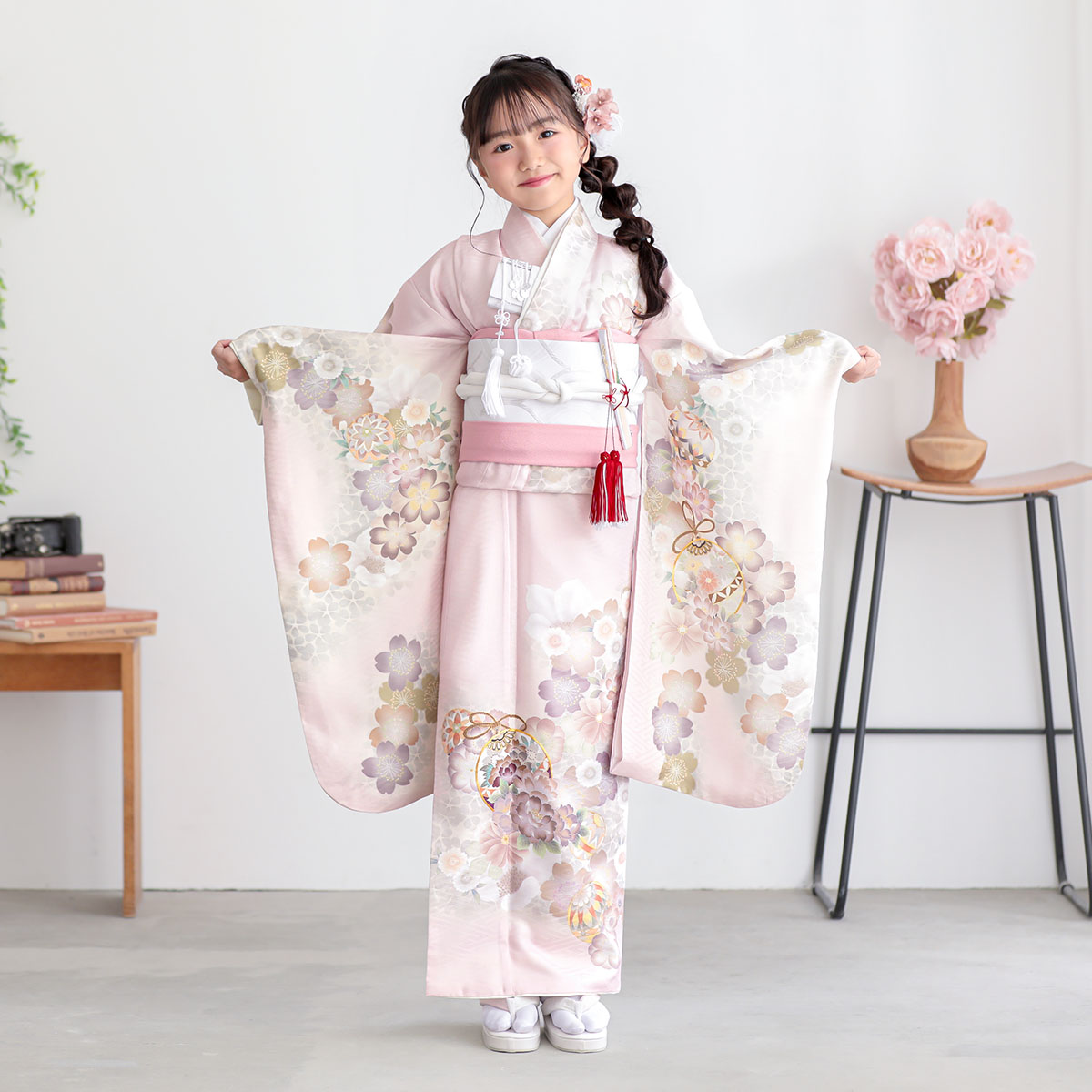 七五三七歳四つ身：N254 くすみピンク 手毬に桜と花々 | 七五三着物