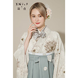 二尺袖袴：玉城ティナ×紅一点G938 淡ベージュ 菊│ 袴レンタル