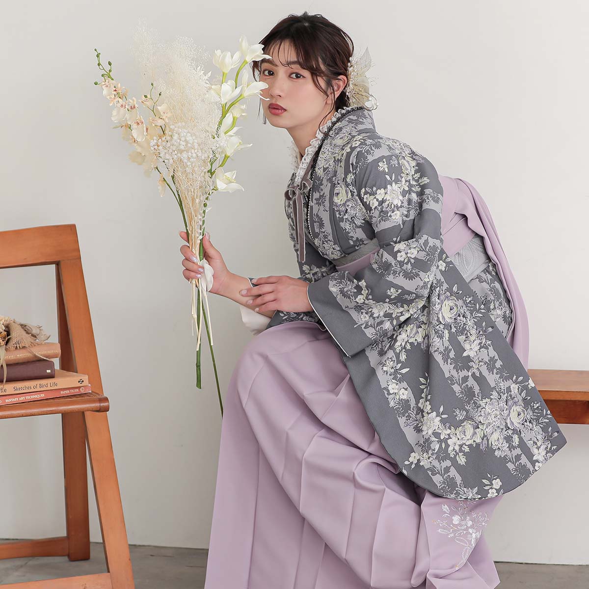 二尺袖袴：Kami ShibaiG976 グレー 薔薇にストライプ│ 袴レンタル 