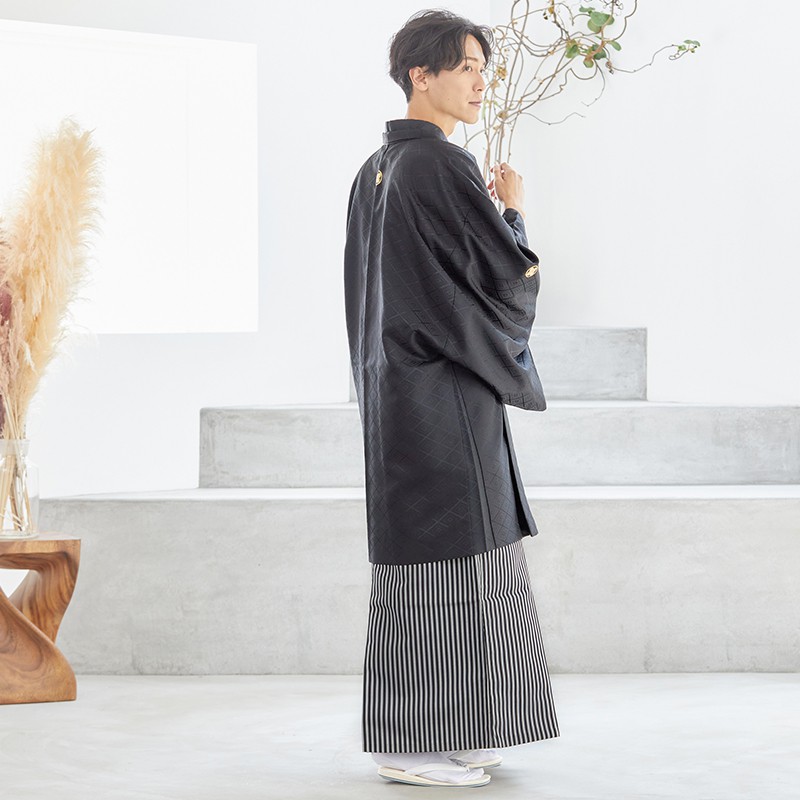Y001-Y180 黒紋付×縞袴│ 紋付袴レンタル │ 京都着物レンタル夢館
