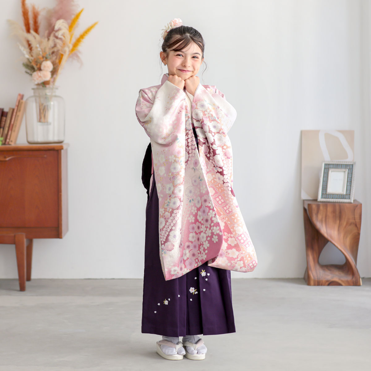 四つ身＋袴レンタル：N227 【正絹】白×淡ピンク 金通し辻が花│ 袴
