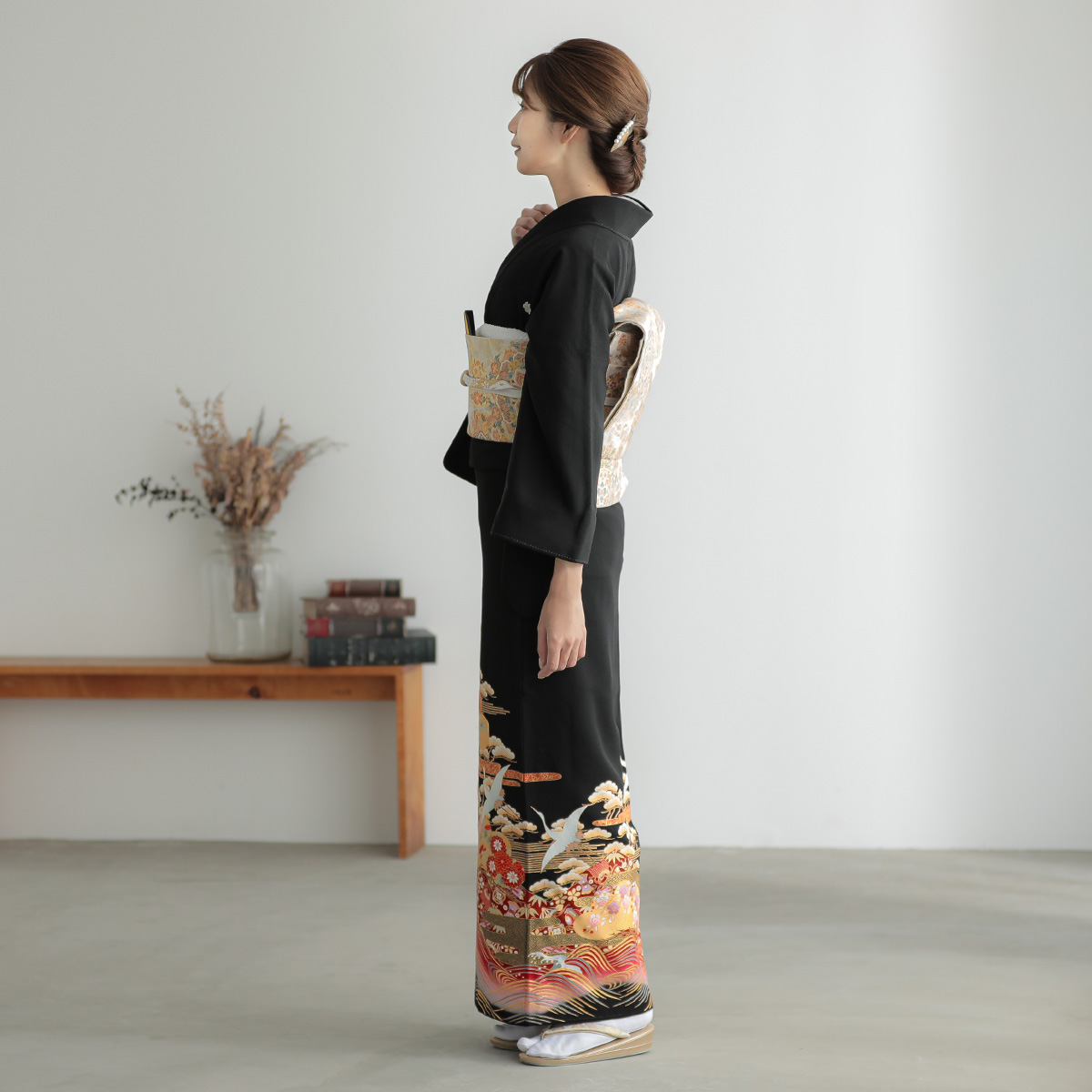 黒留袖：T242 鶴に吉祥松梅| 黒留袖レンタル │ 京都着物レンタル夢館