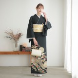 黒留袖：T286 ジャパンスタイル 花喰い鳥に華紋| 黒留袖レンタル