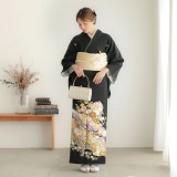 色留袖　スワトウ刺繍　源氏物語　道長取り　十二単　御所車　花　着物　054a d 色留袖 スワトウ刺繍 源氏物語 道長取り 十二単 御所車 花 着物