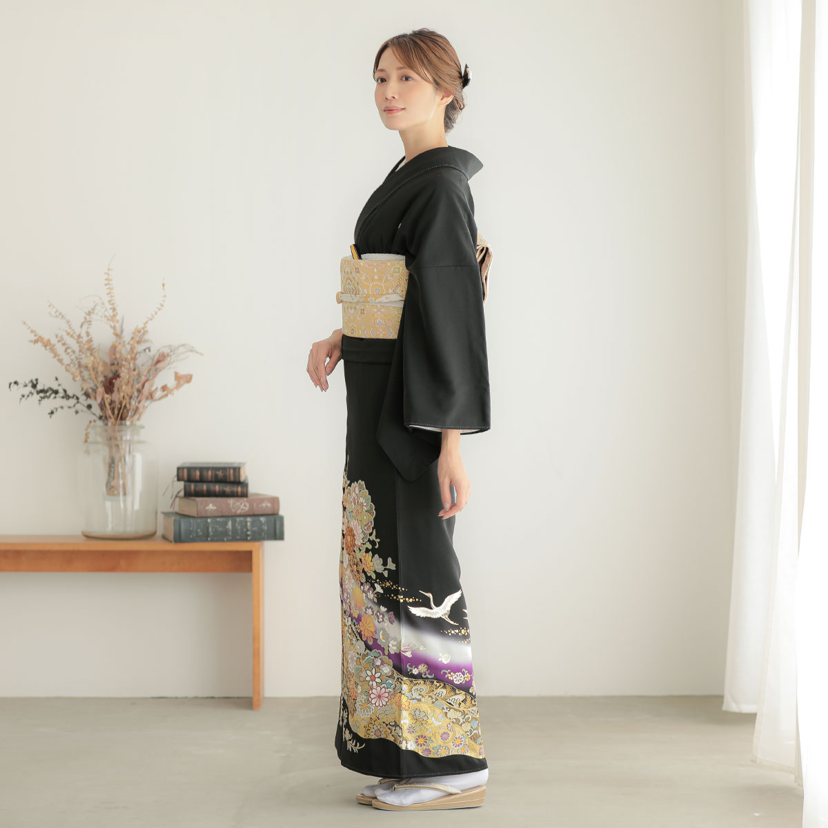 黒留袖：T399 桂由美 紫 道長取りに翔鶴と花籠| 黒留袖レンタル