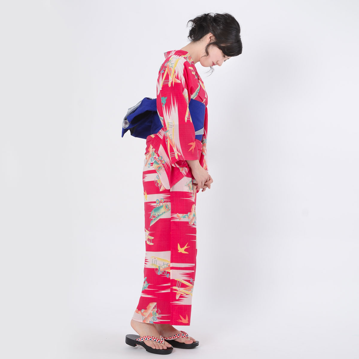 着物・浴衣 risa 🐰💕 ． 素敵な週末を…💙🤍 ． #浴衣 #日本の夏 #yukata #japan