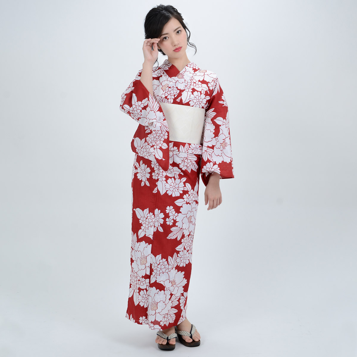 浴衣: YK019 hiromichi nakano 臙脂 牡丹に桜草 | 京都着物