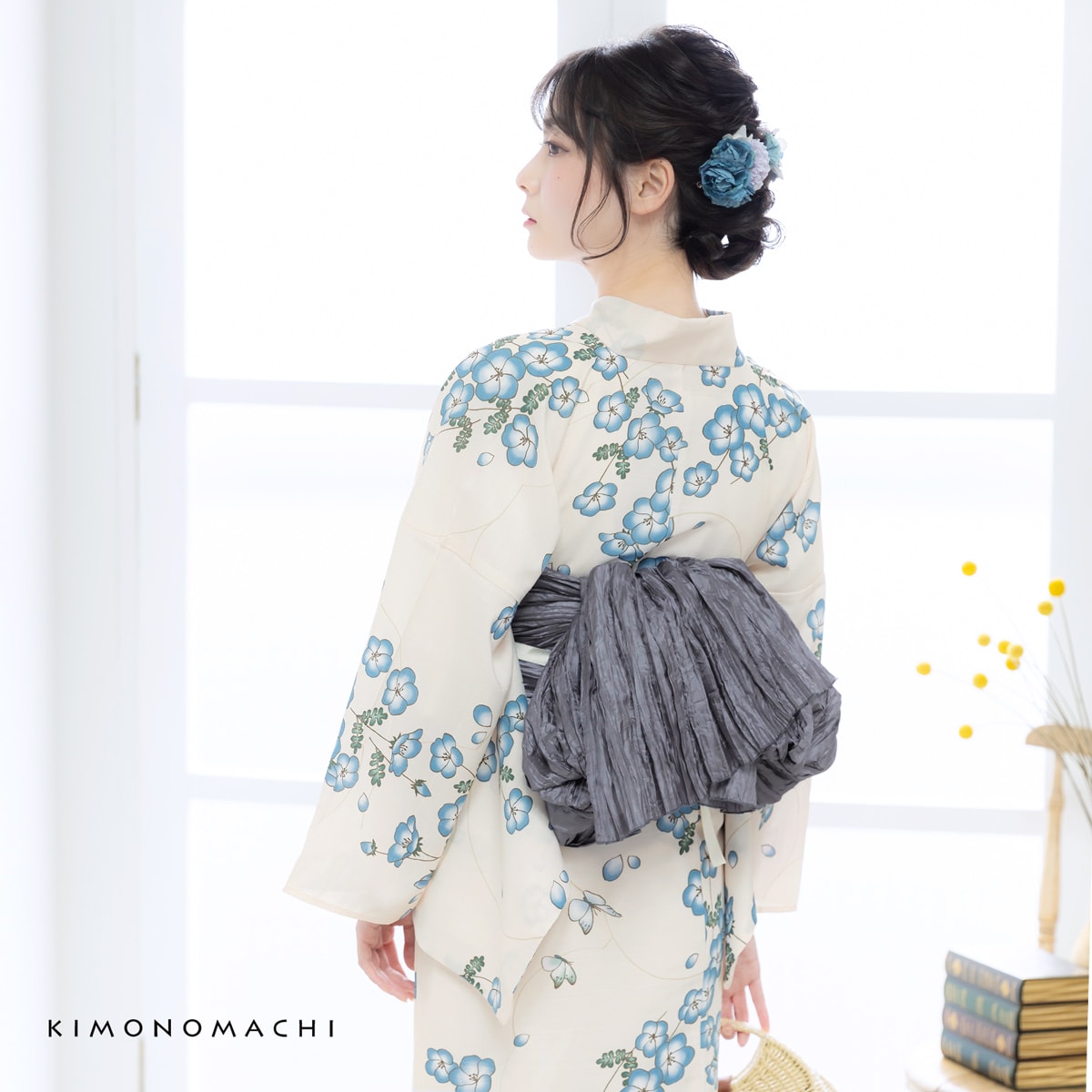 浴衣: YK101 きもの町 薄ベージュ ネモフィラ | 京都着物